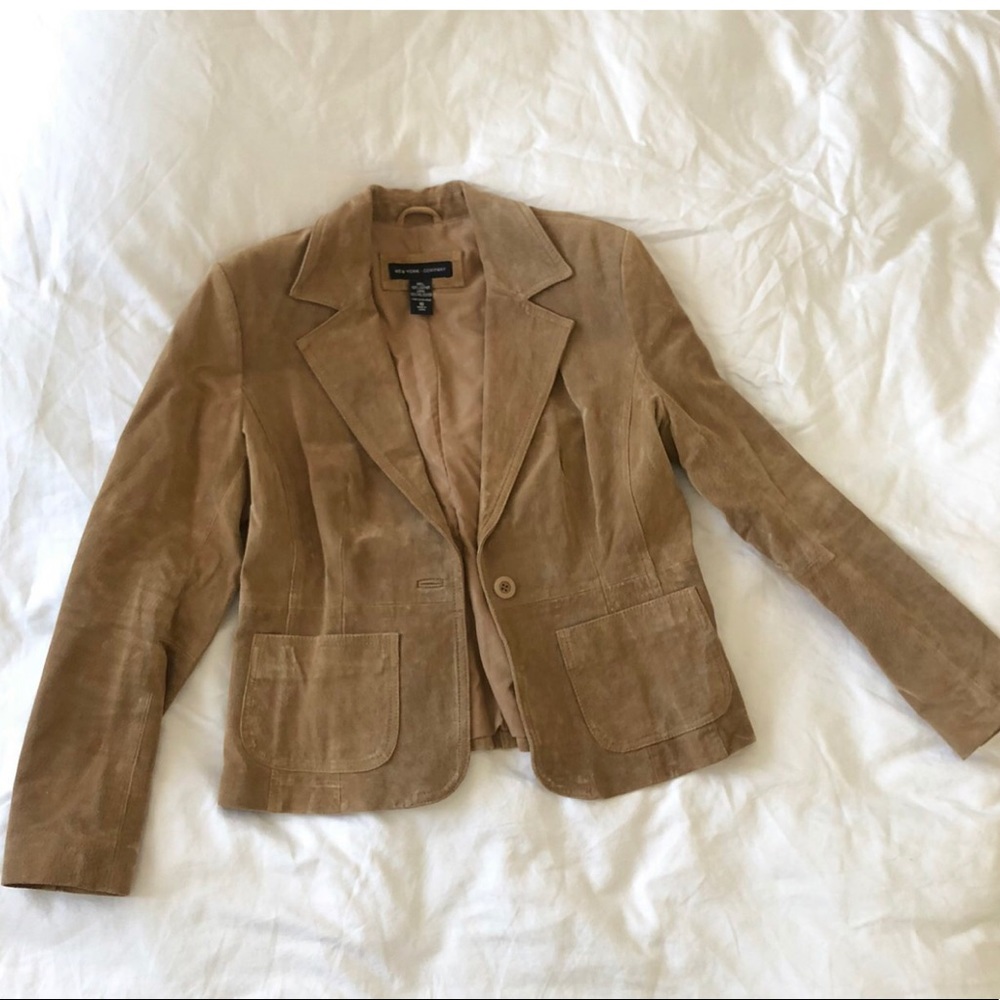 ✨VINTAGE✨ 100% Suede Blazer/Jacket